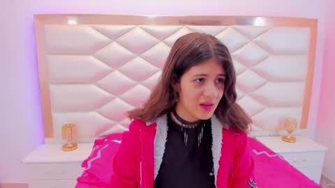 Sweetie Mia online show from March 2025 12:23:02 PM