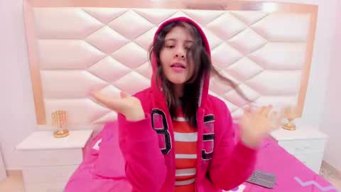 Sweetie Mia online show from March 2025 12:26:01 PM