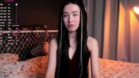 Snapshot of miarielle chatting on July 2026 05:26:02 PM Liz online show from July 2026 05:26:02 PM