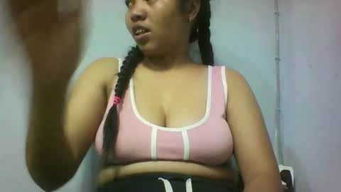 miarii online show from November 2025 05:18:01 PM