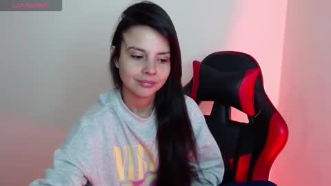 miarobinn_ online show from February 2026 11:24:01 AM