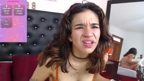 miascarlet_16 online show from September 2025 01:34:01 PM