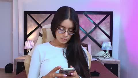 Snapshot of miasilverr chatting on October 2025 07:25:02 PM Mia online show from October 2025 07:25:02 PM