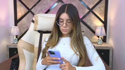 Snapshot of miasilverr chatting on May 2026 07:21:01 PM Mia online show from May 2026 07:21:01 PM