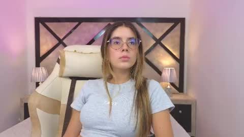 Snapshot of miasilverr chatting on June 2026 08:01:02 PM Mia online show from June 2026 08:01:02 PM