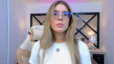 Snapshot of miasilverr chatting on July 2026 08:52:02 PM Mia online show from July 2026 08:52:02 PM