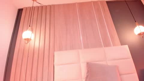 Mia online show from March 2025 12:37:02 AM