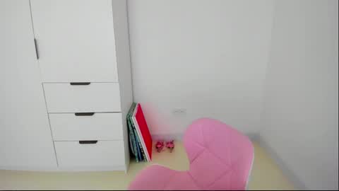 Snapshot of miastripdance chatting on April 2026 02:03:02 PM miastripdance online show from April 2026 02:03:02 PM