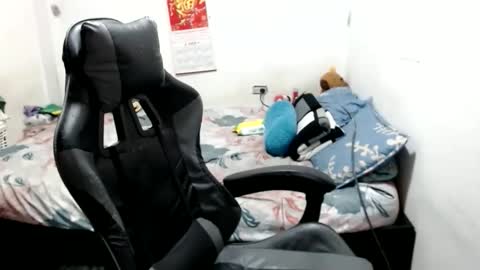 Snapshot of miasweet333 chatting on March 2026 01:00:01 AM mia online show from March 2026 01:00:01 AM