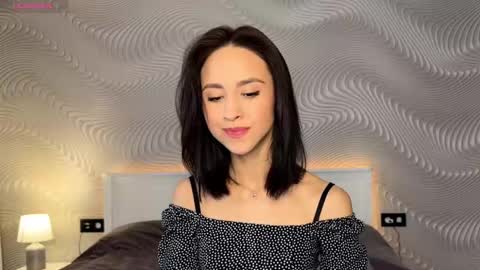 Snapshot of miasweetashoney chatting on March 2026 06:32:01 AM Mia online show from March 2026 06:32:01 AM