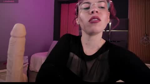 Snapshot of miatorres4 chatting on March 2026 03:33:02 AM miatorres4 online show from March 2026 03:33:02 AM