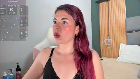 Snapshot of miatorres4 chatting on March 2026 03:33:01 AM miatorres4 online show from March 2026 03:33:01 AM