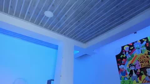 Mia Villalobos online show from November 2025 11:43:02 PM