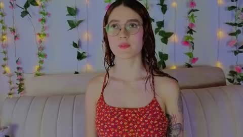 Snapshot of miawinx chatting on November 2025 09:03:01 PM Mia winx online show from November 2025 09:03:01 PM