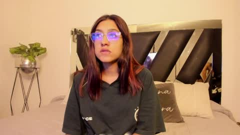 Snapshot of miayiron chatting on April 2026 11:00:01 AM MiaIron online show from April 2026 11:00:01 AM