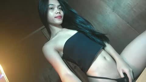 Snapshot of micaholics chatting on October 2025 11:58:02 PM Mica online show from October 2025 11:58:02 PM