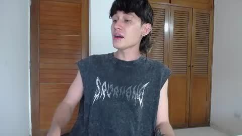 Snapshot of michaeel_blue chatting on June 2026 09:03:02 PM Michael online show from June 2026 09:03:02 PM