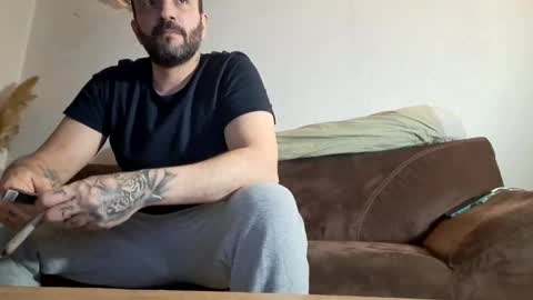 Snapshot of michael666c chatting on March 2025 08:31:02 PM michael666c online show from March 2025 08:31:02 PM