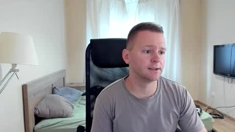 Snapshot of michael_birkin chatting on September 2025 04:23:01 AM Michael Birkin online show from September 2025 04:23:01 AM