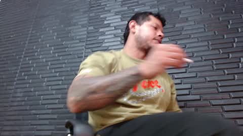 Michael Daviss online show from January 2025 01:36:02 PM