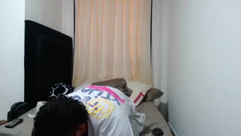 Snapshot of michael_daviss1 chatting on June 2026 05:15:01 PM Michael Daviss online show from June 2026 05:15:01 PM