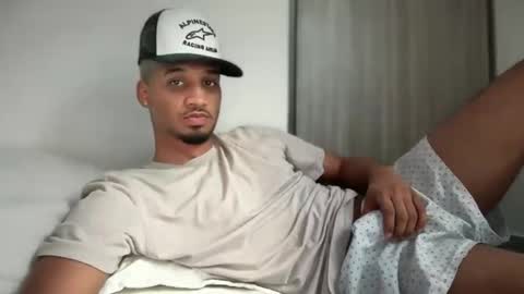 Snapshot of michael_jordanx chatting on February 2025 06:21:01 PM Angel online show from February 2025 06:21:01 PM