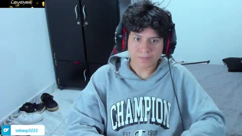 Snapshot of michael_kendall0 chatting on March 2025 12:43:01 AM michael independent model  online show from March 2025 12:43:01 AM