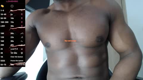 Snapshot of michael_thomsom chatting on October 2025 02:36:01 PM michael_thomsom online show from October 2025 02:36:01 PM