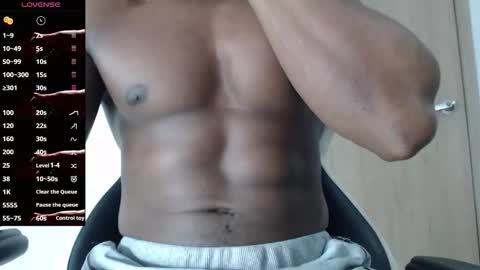 Snapshot of michael_thomsom chatting on October 2025 06:06:01 PM michael_thomsom online show from October 2025 06:06:01 PM