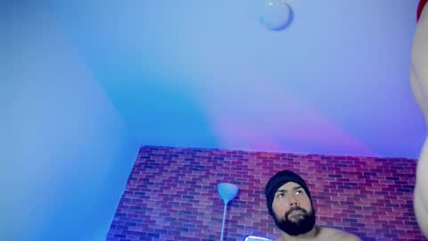 MICHAEL online show from October 2025 09:17:02 PM