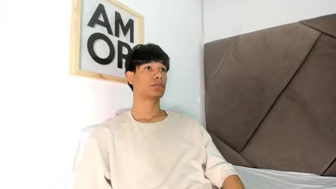 michael_vidal online show from November 2025 07:56:02 PM