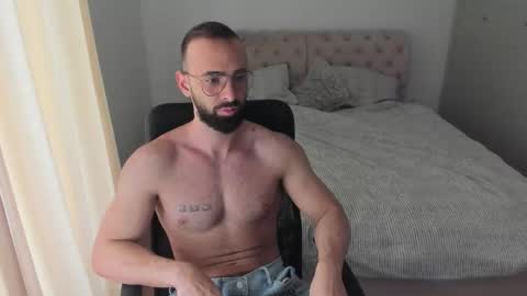 MichaelEvansx online show from February 2026 10:41:01 AM