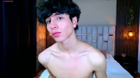 MICHAELL online show from May 2026 12:44:01 PM