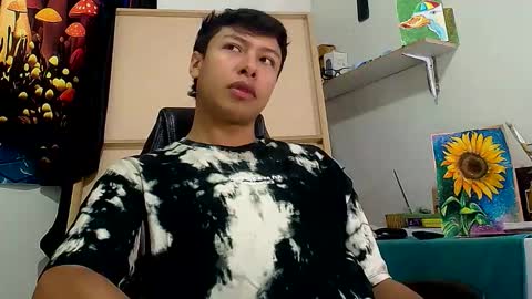 Snapshot of michaelstones chatting on December 2025 04:13:01 PM michaelstones online show from December 2025 04:13:01 PM