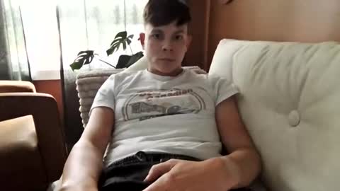 michaeltwinkboy online show from July 2026 09:19:02 PM