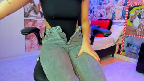 michel_lopez18 online show from January 2025 10:51:01 AM