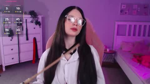 Kate online show from October 2025 01:17:02 AM