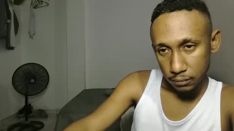 Snapshot of micheldelatorre69 chatting on September 2025 04:40:02 AM MichelandDavid online show from September 2025 04:40:02 AM