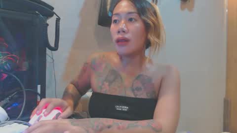 Snapshot of michelle_ux chatting on November 2025 07:03:01 AM michelle_ux online show from November 2025 07:03:01 AM