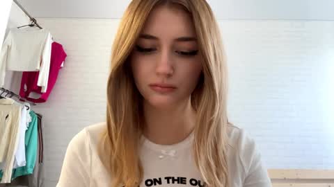 Jenny online show from May 2026 12:22:02 PM