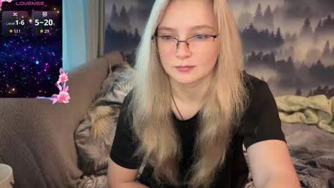 Snapshot of michiko_chan chatting on October 2025 02:01:02 AM Jessy and Steve online show from October 2025 02:01:02 AM