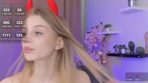 Snapshot of mickey_milk chatting on March 2026 06:31:01 PM Micky online show from March 2026 06:31:01 PM