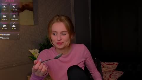 Snapshot of mickey_milk chatting on March 2026 07:14:01 PM Micky online show from March 2026 07:14:01 PM