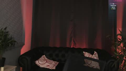 Snapshot of mickey_milk chatting on April 2026 04:12:01 PM Micky online show from April 2026 04:12:01 PM