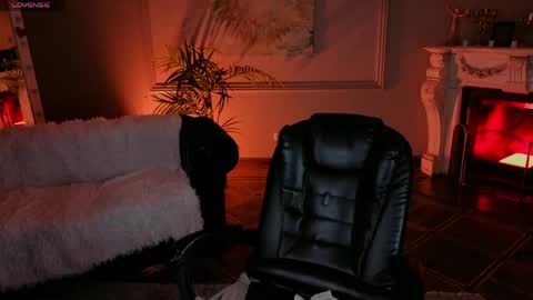 Snapshot of mickey_milk chatting on April 2026 05:54:02 AM Micky online show from April 2026 05:54:02 AM