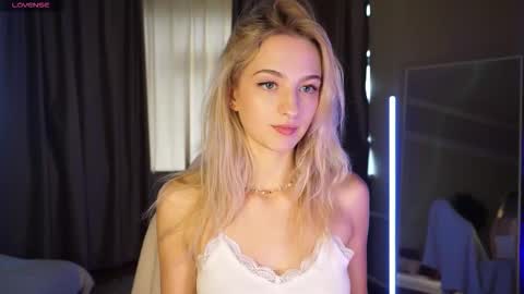 mickeydior online show from September 2025 12:19:01 PM