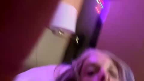 Snapshot of mickisofine chatting on December 2024 04:38:01 PM mickisofine online show from December 2024 04:38:01 PM