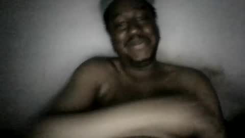 Snapshot of mickkzzx chatting on March 2025 06:32:01 PM mickkzzx online show from March 2025 06:32:01 PM