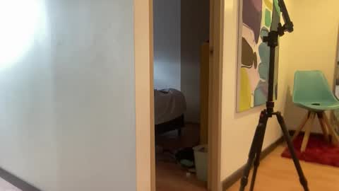 Aaron online show from April 2026 09:59:01 PM