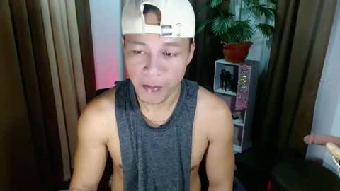 Snapshot of midnight_cum021725 chatting on September 2025 07:10:02 AM Dave online show from September 2025 07:10:02 AM